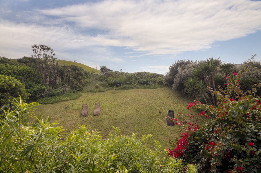 5 Bedroom Property for Sale in West Beach Eastern Cape